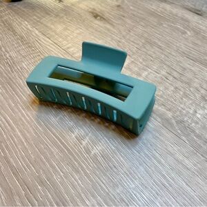 Amazon Teal Hair Claw Clip